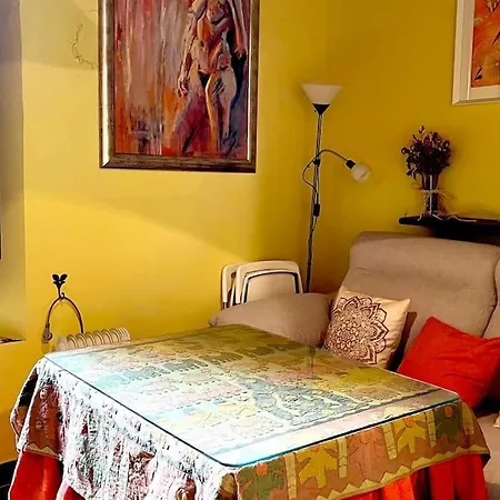 Patio De La Corredera Apartment