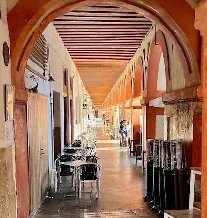 Patio De La Corredera Appartement *